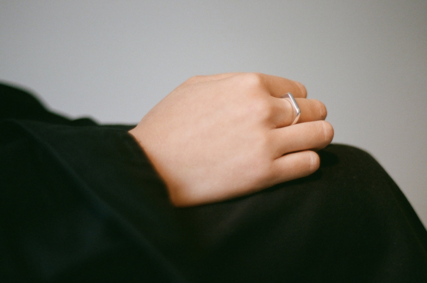 Arlo Thin Signet Ring