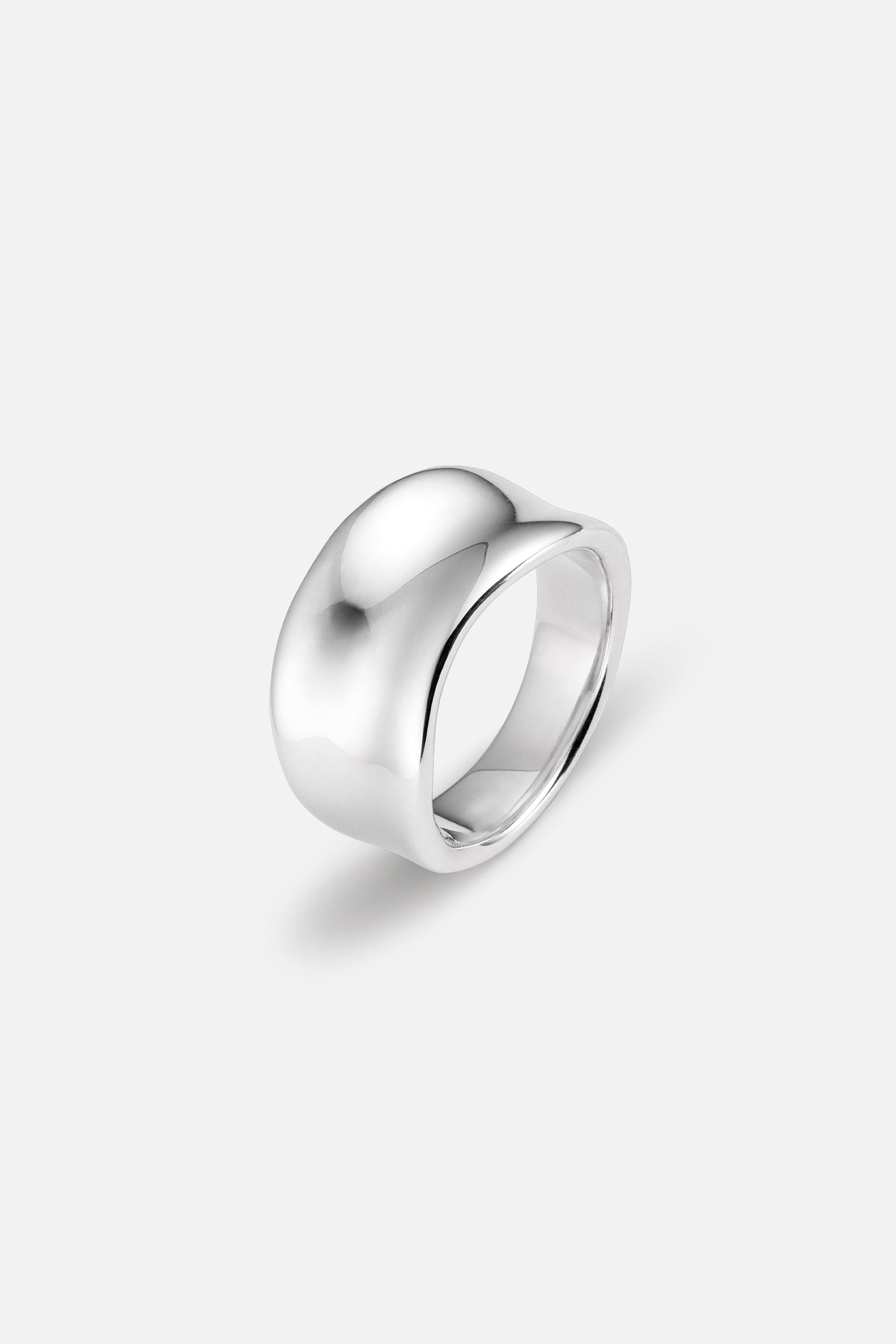Raye Wave Ring